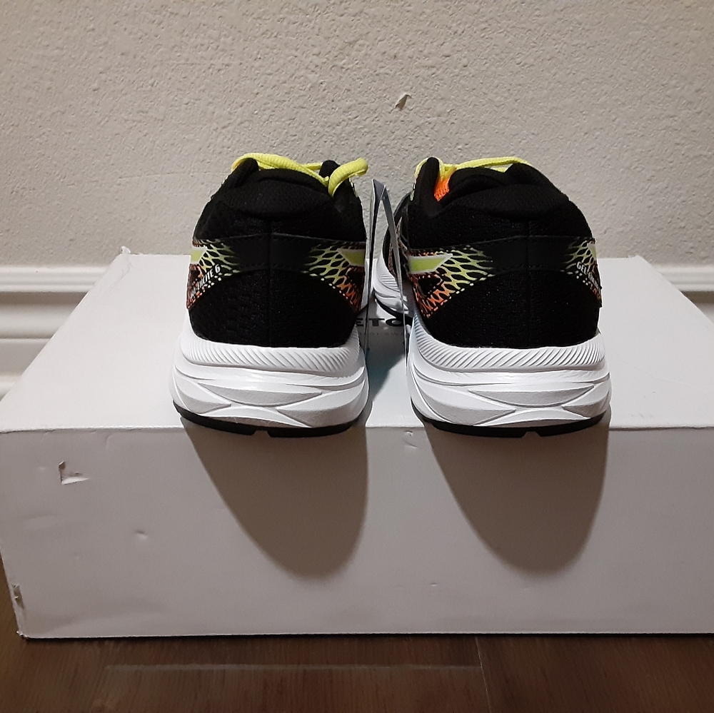 Asics - Picture 4 of 4